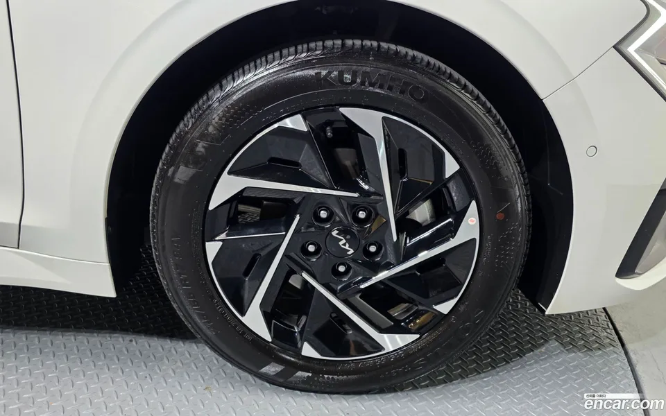 Kia K5 Hybrid 2025 — миниатюра 5