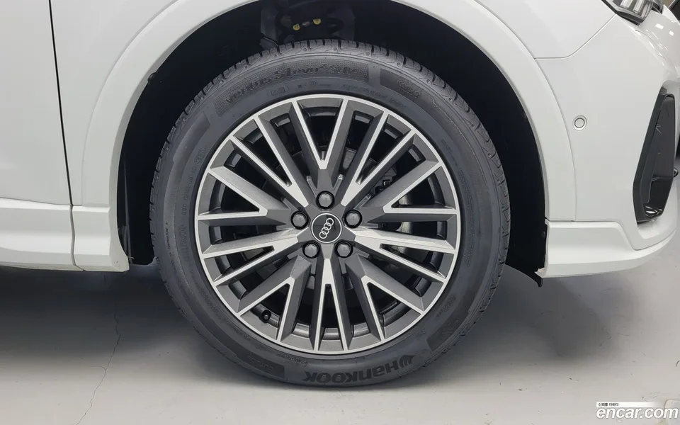 Audi Q3 35 TDI 2025 — миниатюра 5