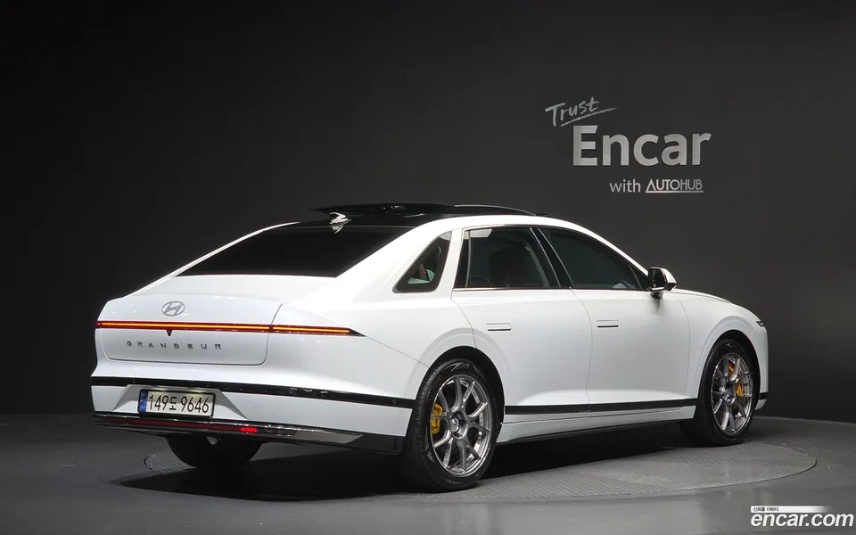 Hyundai Grandeur Hybrid 2023 — миниатюра 2