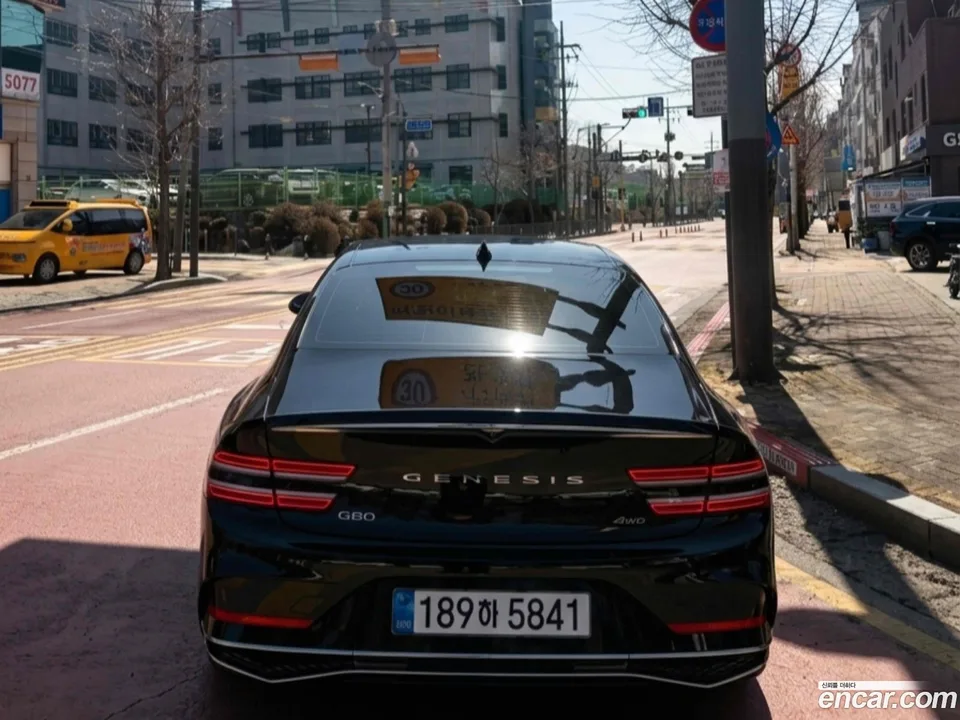 Genesis G80 (RG3) 2.5 AWD 2025 — фото 1, купить с доставкой в Москву