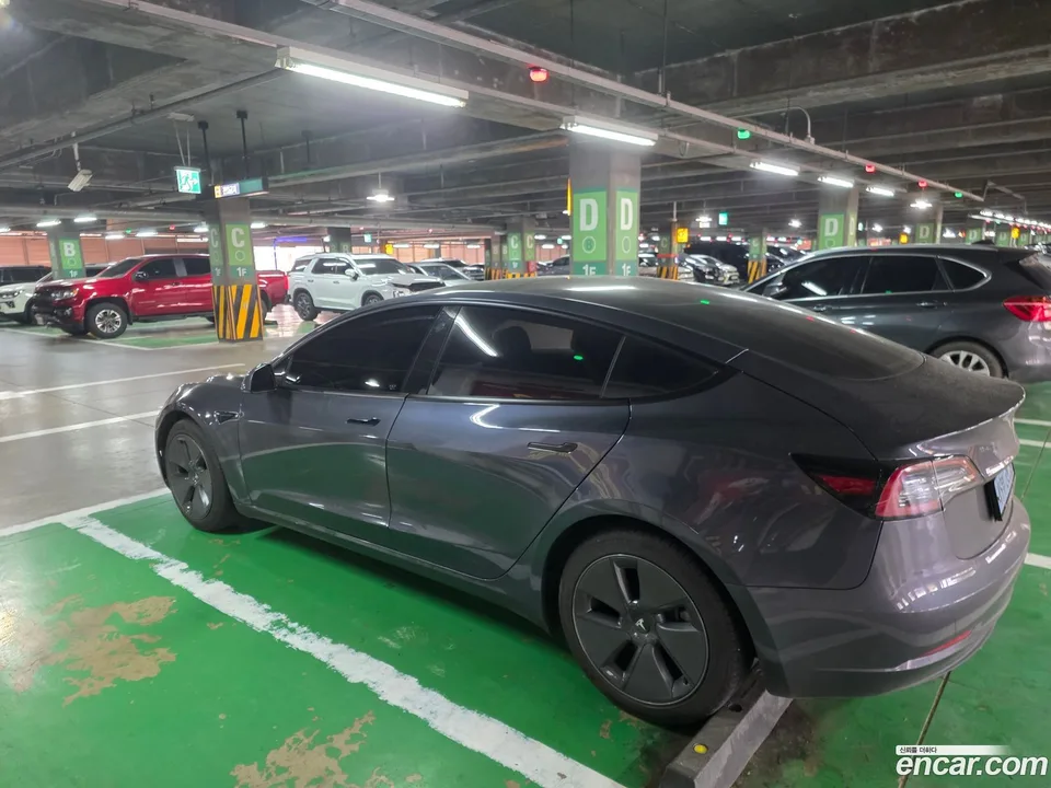 Tesla Model 3 AWD 2022 — миниатюра 5