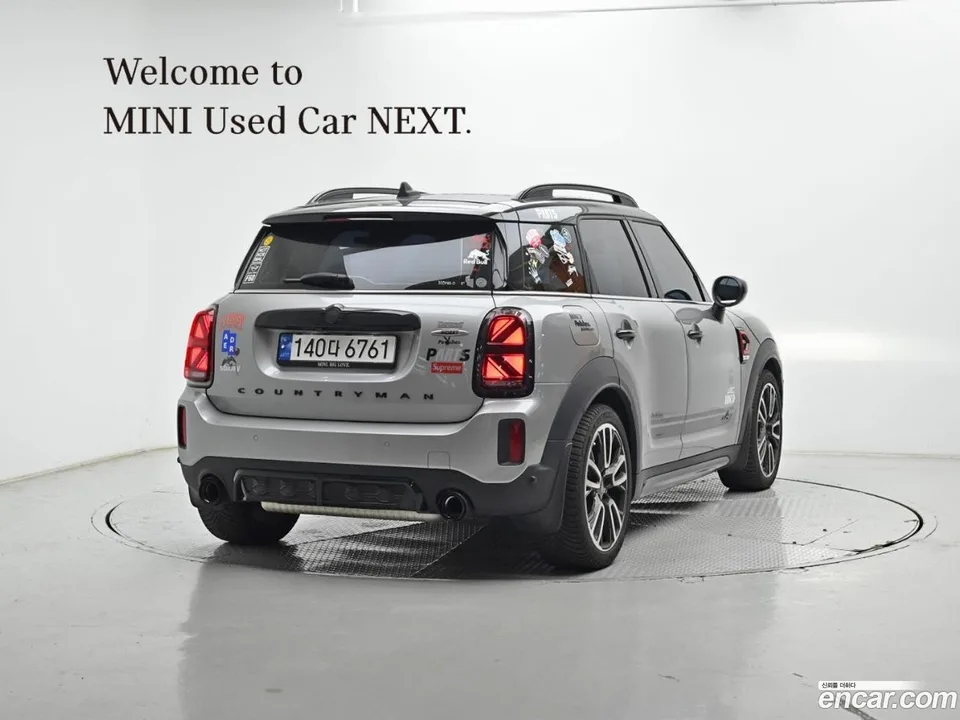 MINI Cooper S Countryman JCW 2023 — миниатюра 2