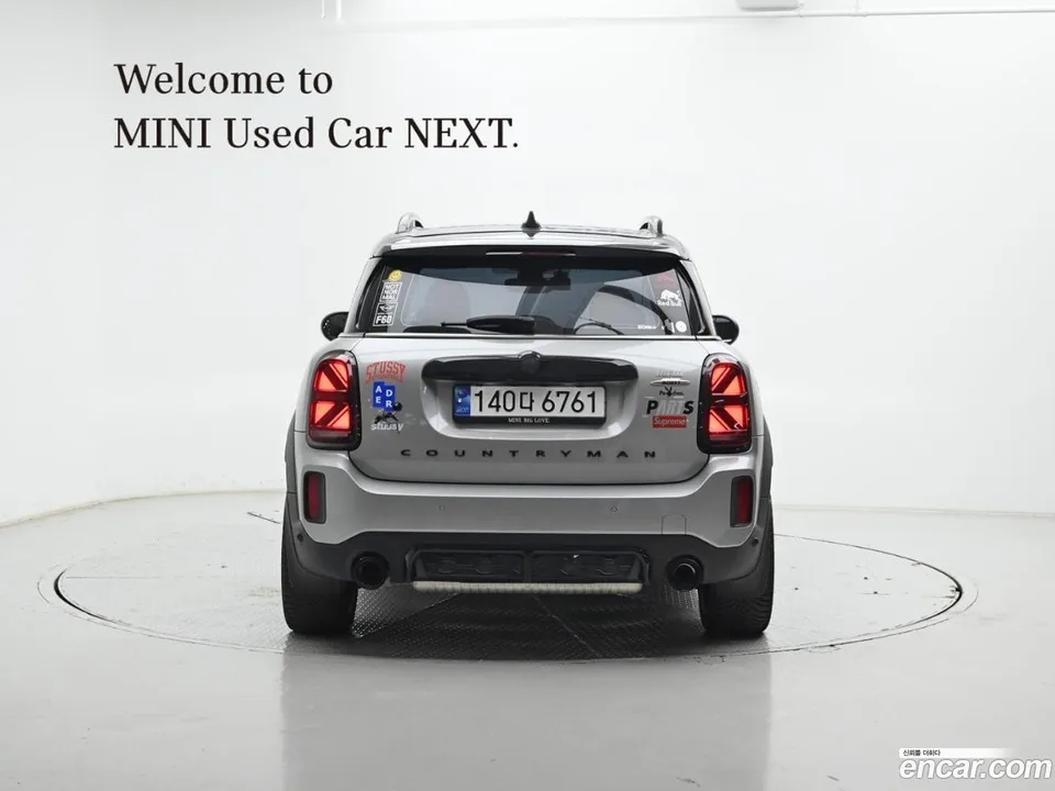 MINI Cooper S Countryman JCW 2023 — миниатюра 4