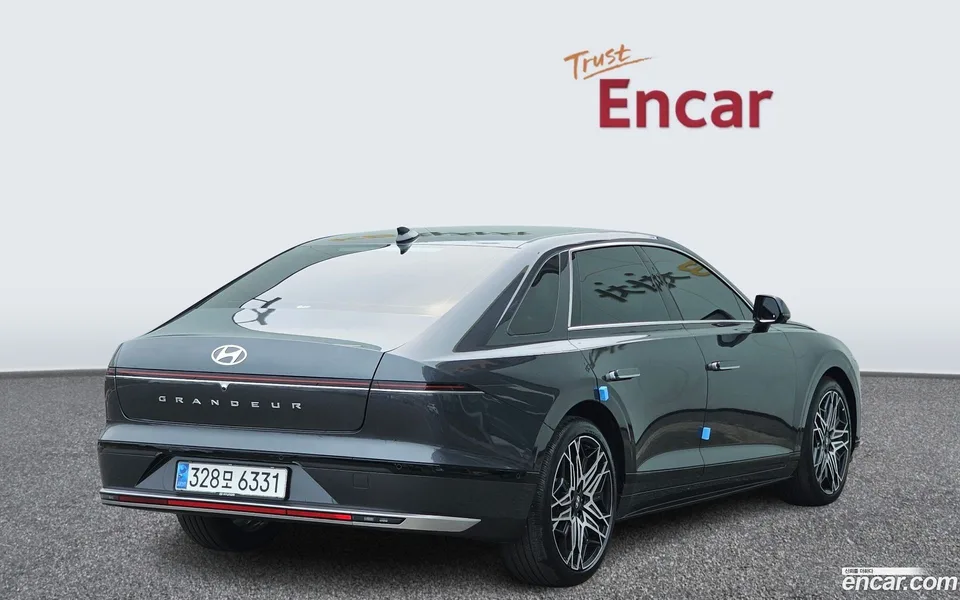 Hyundai Grandeur 2.5 2WD 2023 — миниатюра 2