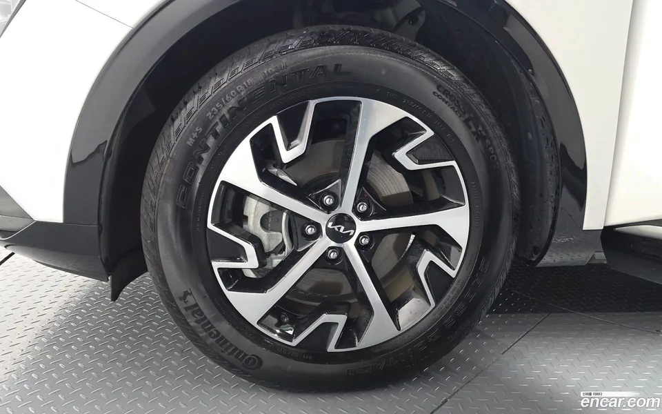 Kia Sportage Hybrid 2WD 2022 — миниатюра 5