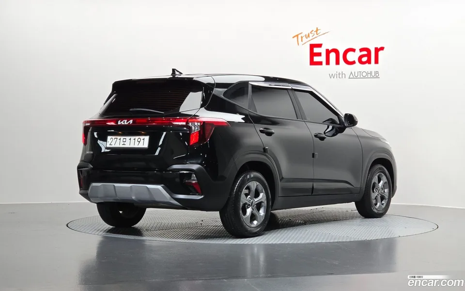 Kia Seltos 1.6 2WD 2023 — миниатюра 2