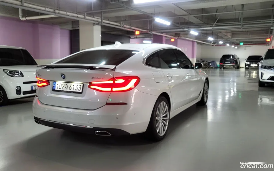 BMW 6 Series GT 620d 2022 — миниатюра 2