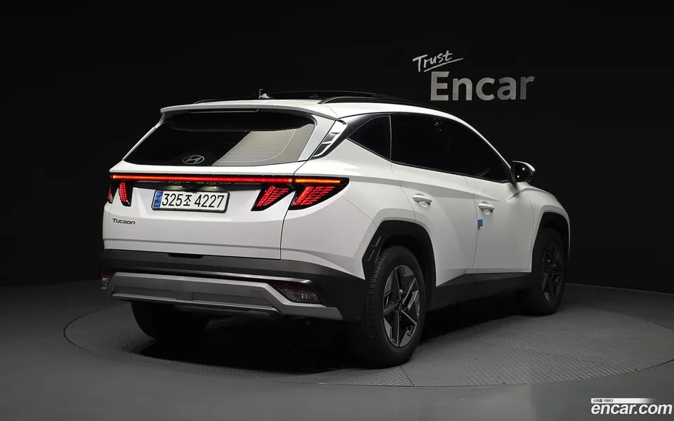 Hyundai Tucson Hybrid NX4 HEV 1.6 2WD 2024 — миниатюра 2