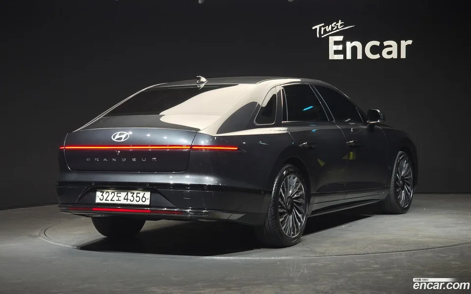 Hyundai Grandeur 2.5 2WD 2023 — миниатюра 2