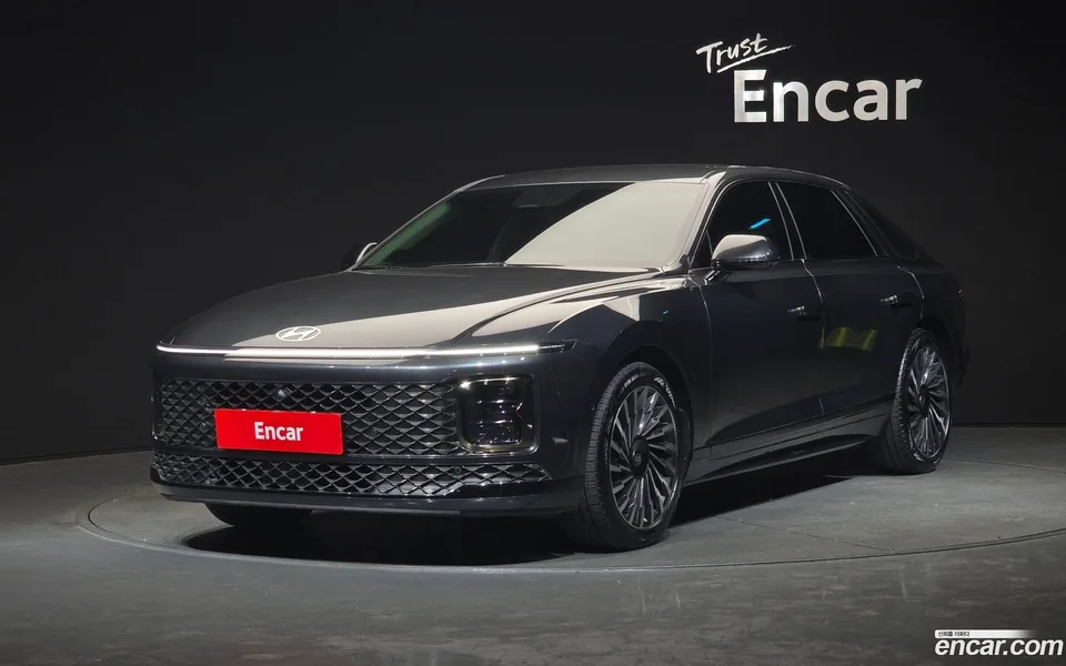 Hyundai Grandeur 2.5 2WD 2023 — фото 1, купить с доставкой в Москву