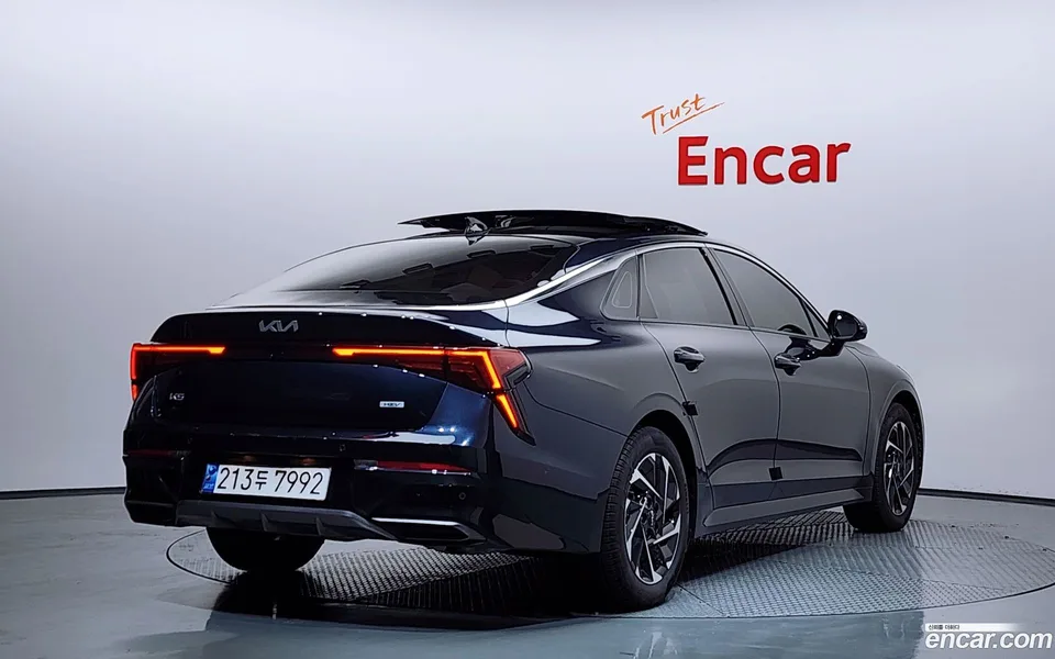 Kia K5 Hybrid 2024 — миниатюра 2