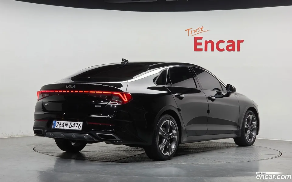 Kia K5 Hybrid 2023 — миниатюра 2