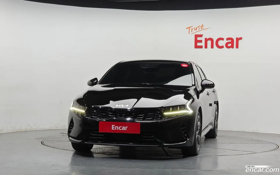 Kia K5 Hybrid 2023 — миниатюра 3