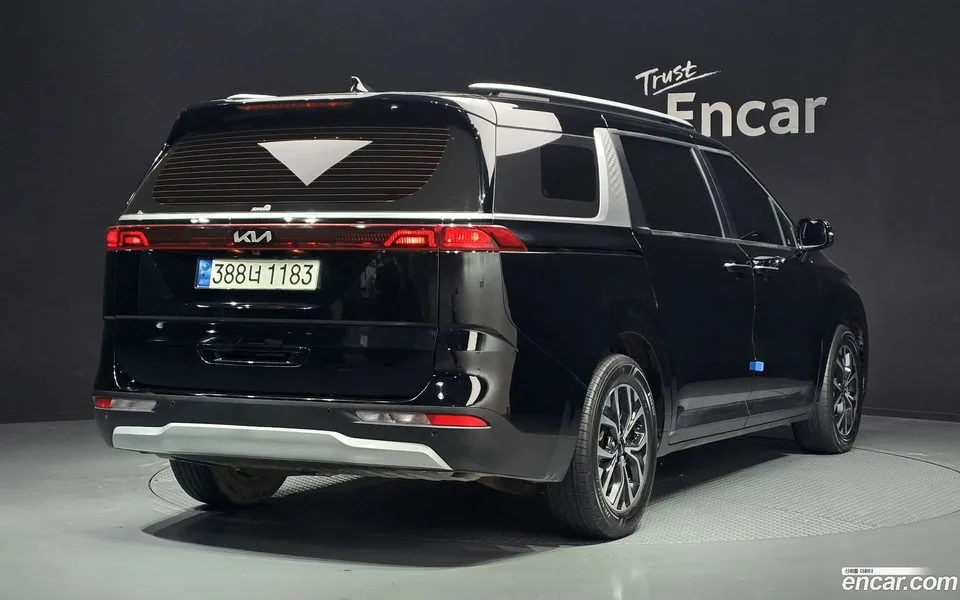Kia Carnival 9 2022 — миниатюра 2