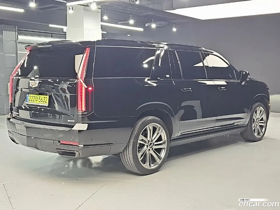 Cadillac Escalade 6.2 ESV 2025 — миниатюра 3