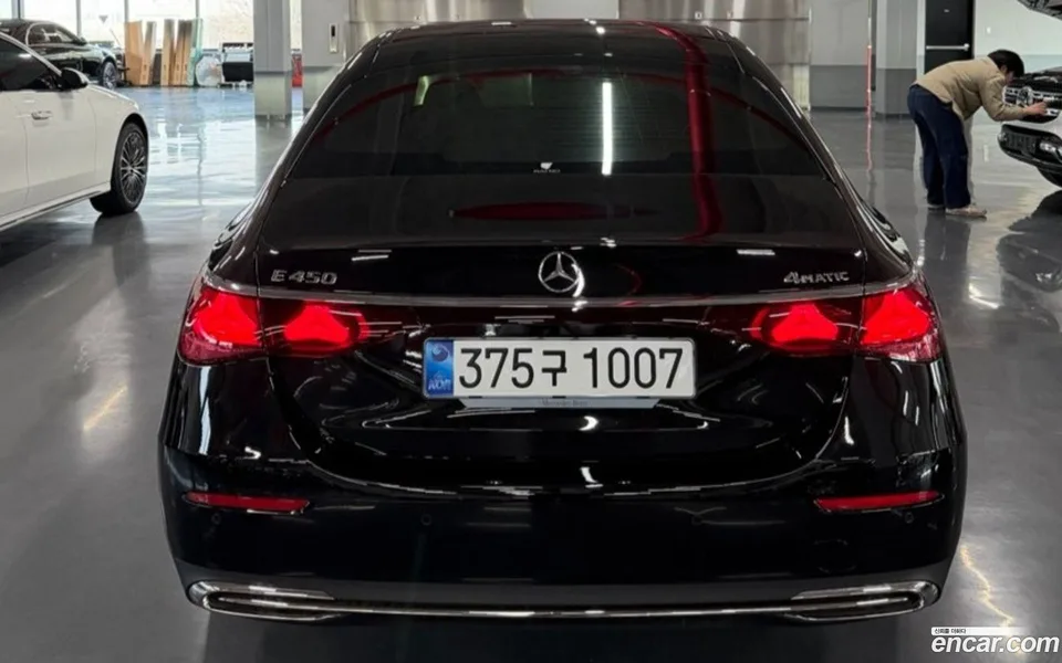 Mercedes-Benz E-Class E450 4MATIC 2026 — миниатюра 4