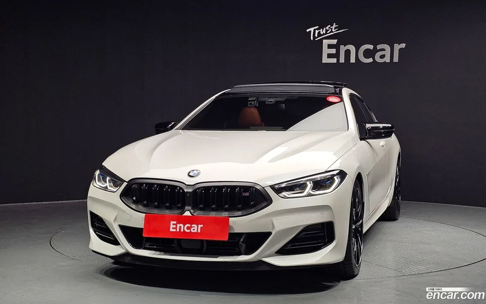 BMW 8 Series M850i xDrive 2025 — миниатюра 3
