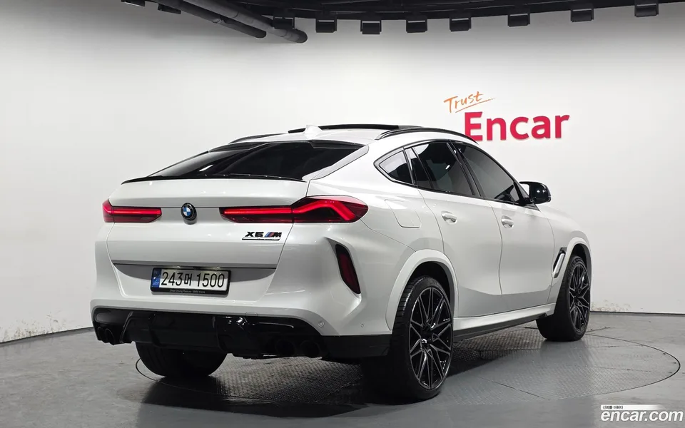 BMW X6 M 4.4 2022 — миниатюра 2