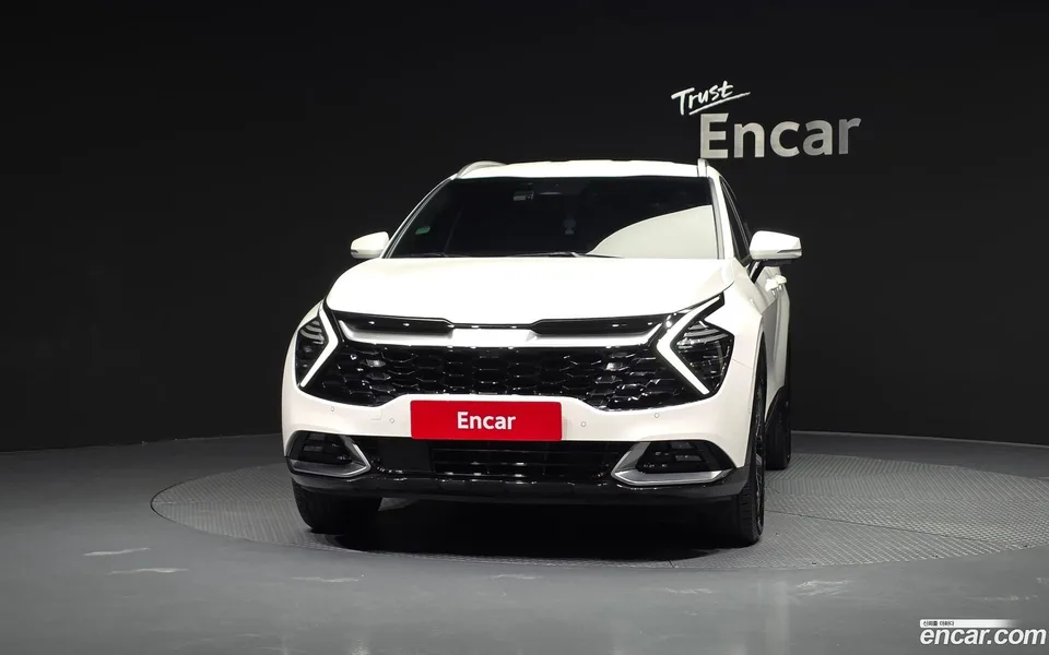 Kia Sportage Hybrid 2WD 2024 — миниатюра 3