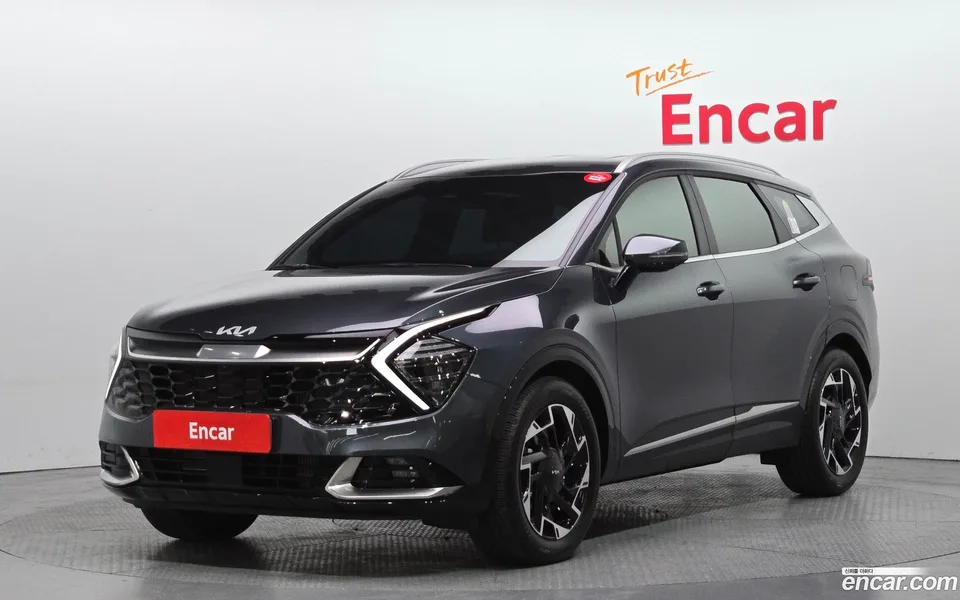 Kia Sportage 2.0 2WD 2024 — фото 1, купить с доставкой в Москву