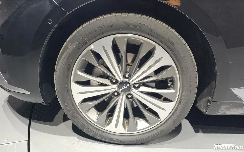 Kia K8 Hybrid 2023 — миниатюра 5