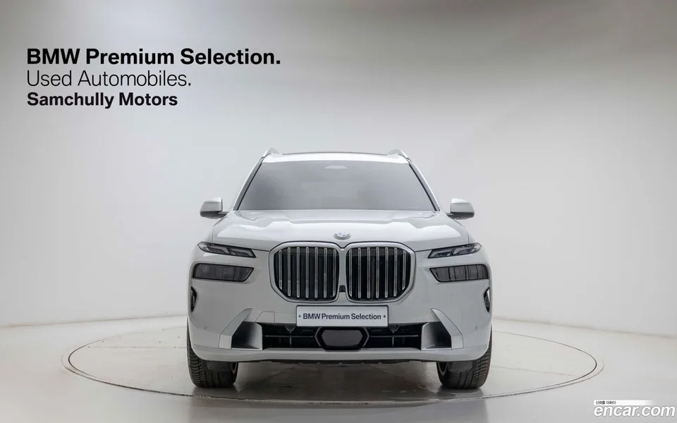 BMW X7 xDrive 40i 7 2025 — миниатюра 3