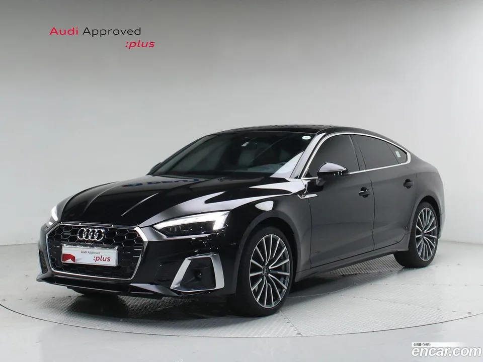 Audi A5 40 TFSI 2023 — фото 1, купить с доставкой в Москву