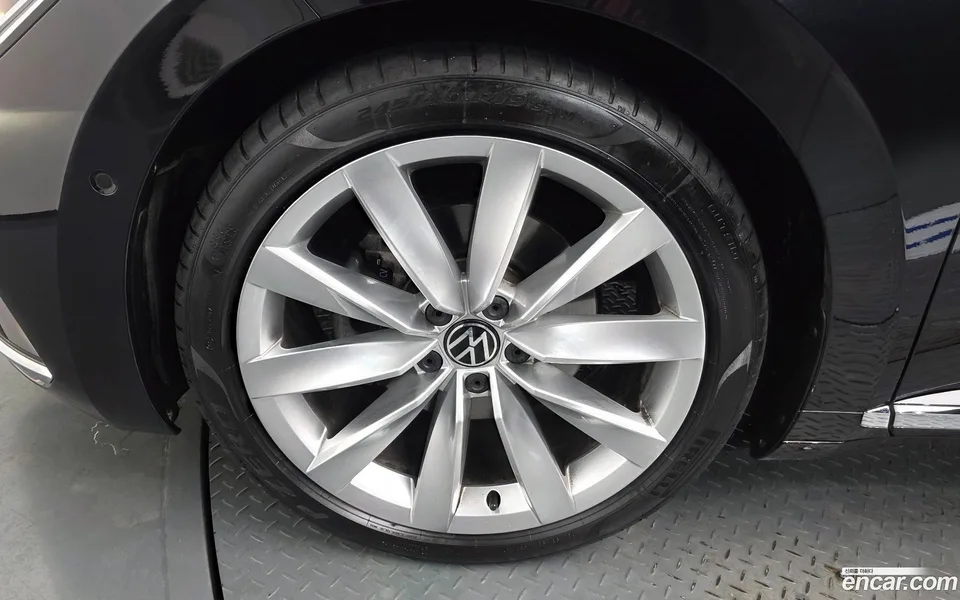 Volkswagen Arteon 2.0 TDI 2023 — миниатюра 5