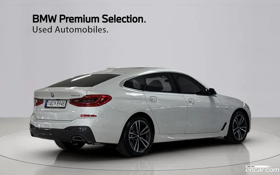 BMW 6 Series GT 620d M 2023 — миниатюра 2