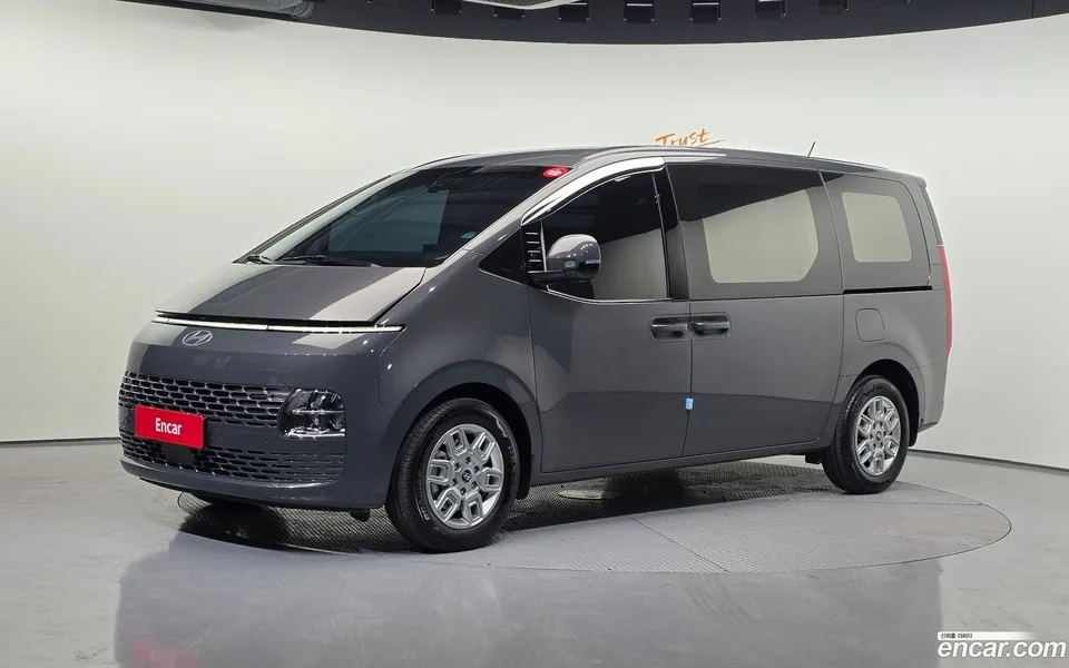 Hyundai Staria HEV 1.6 3 2024 — фото 1, купить с доставкой в Москву