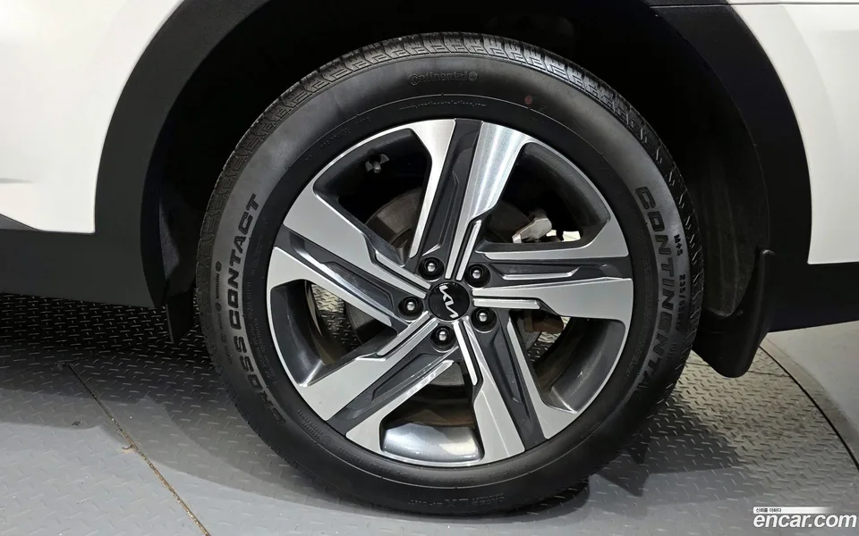 Kia Sorento HEV 1.6 2WD 2023 — миниатюра 5