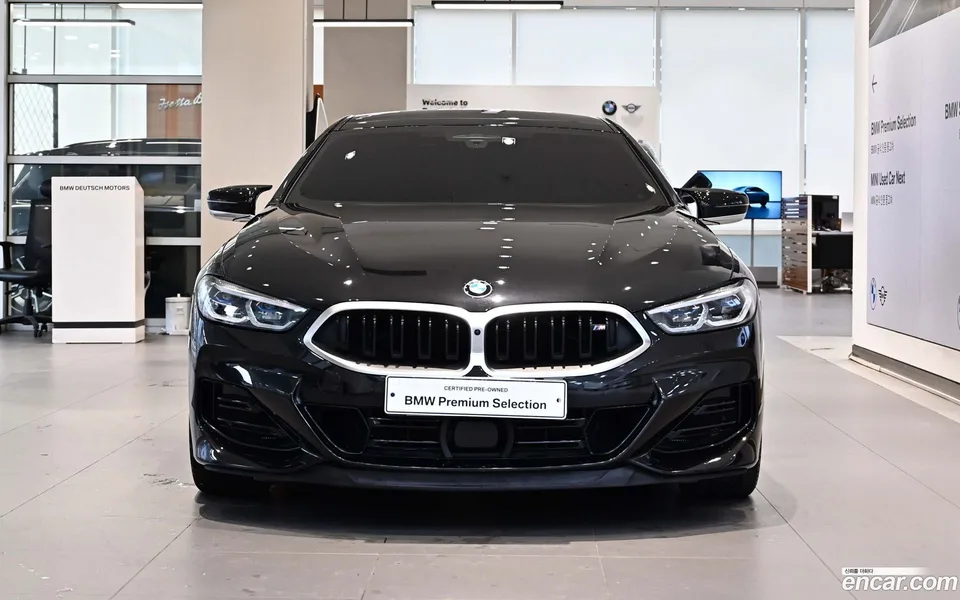 BMW 8 Series M850i xDrive 2024 — миниатюра 3