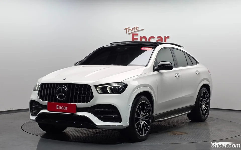 Mercedes-Benz GLE-Class GLE400d 4MATIC 2022 — фото 1, купить с доставкой в Москву