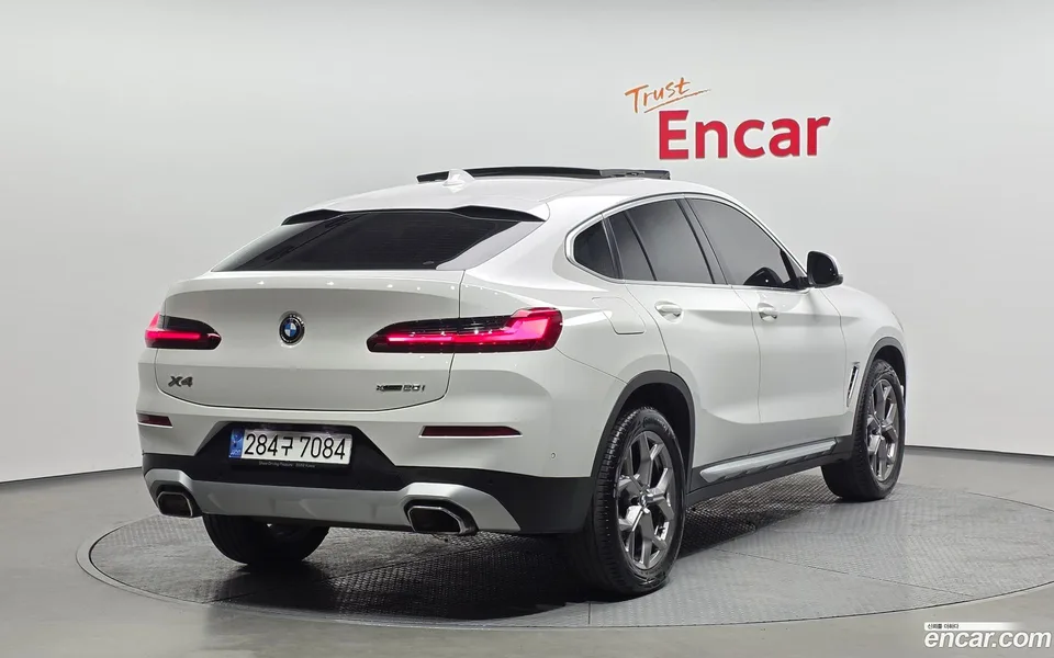 BMW X4 xDrive20i xLine 2022 — миниатюра 2