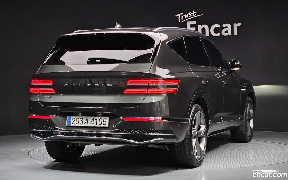 Genesis GV80 2.5T 2WD 2024 — миниатюра 2