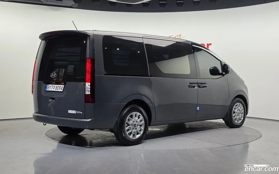 Hyundai Staria HEV 1.6 3 2024 — миниатюра 2