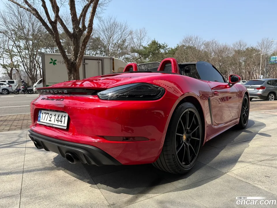 Porsche 718 Boxster 4.0 GTS 2024 — миниатюра 2