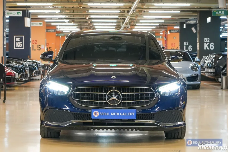 Mercedes-Benz E-Class E250 2022 — миниатюра 3