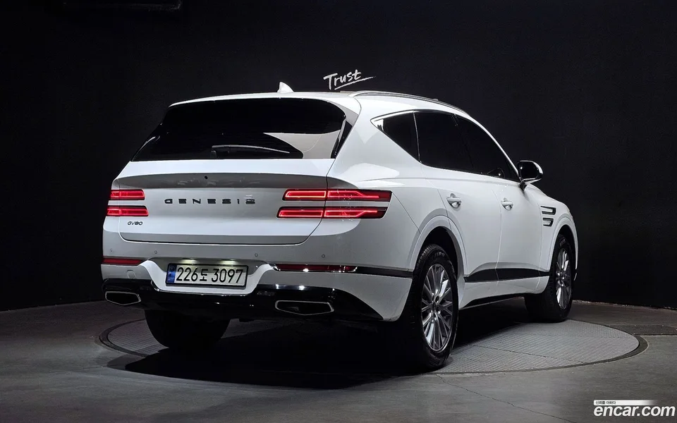 Genesis GV80 2.5T 2WD 2023 — миниатюра 2