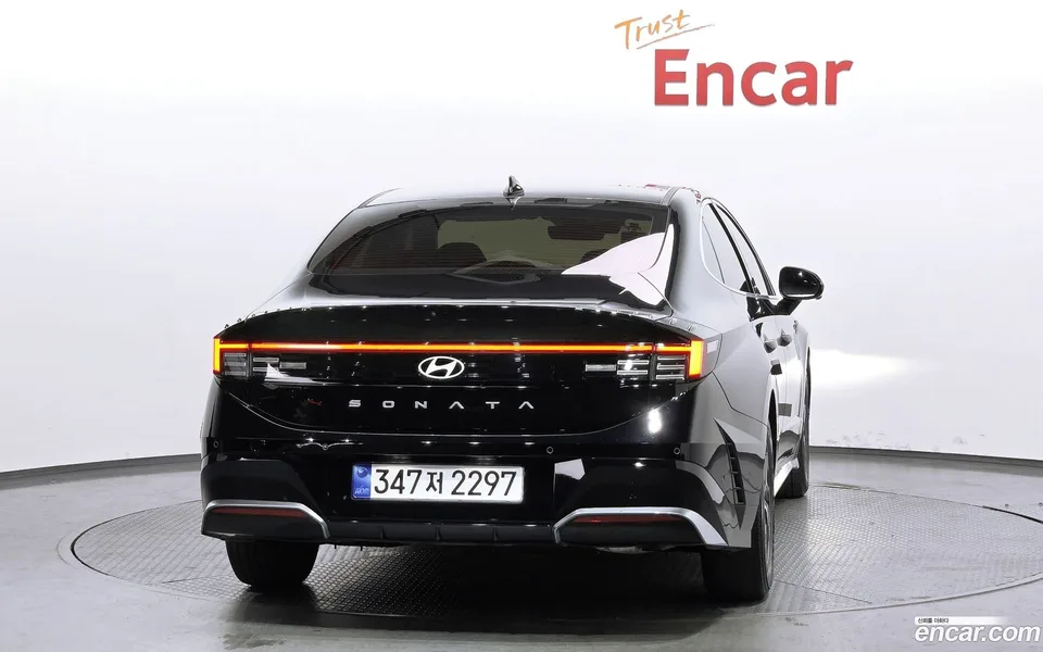 Hyundai Sonata The Edge Hybrid 2024 — миниатюра 4