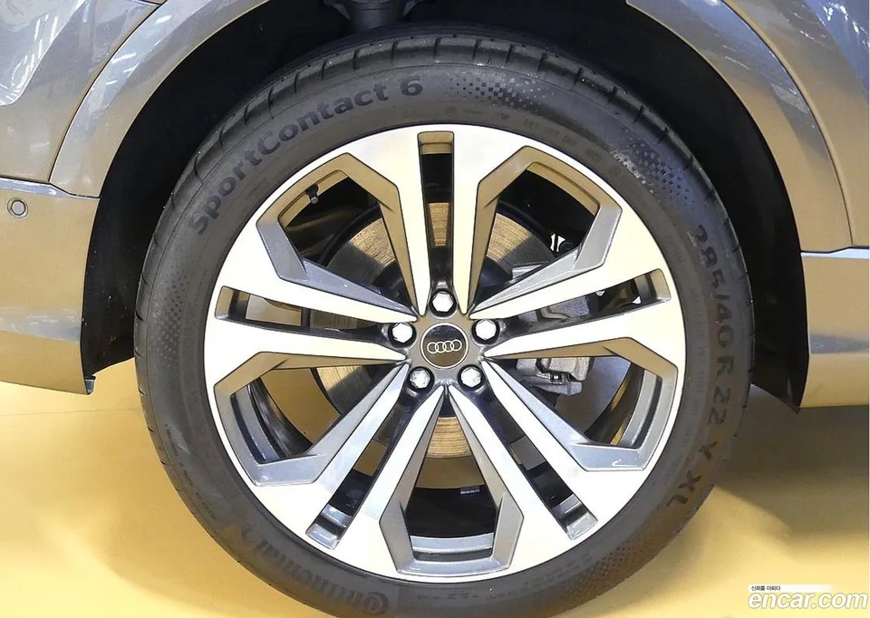 Audi Q8 (4M) 55 TFSI 2023 — миниатюра 5
