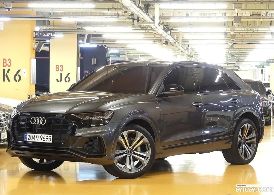 Audi Q8 (4M) 55 TFSI 2023 — фото 1, купить с доставкой в Москву