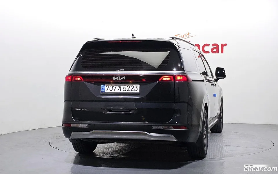 Kia Carnival 11 2022 — миниатюра 4