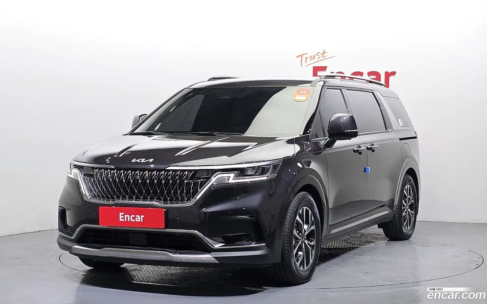 Kia Carnival 11 2022 — фото 1, купить с доставкой в Москву