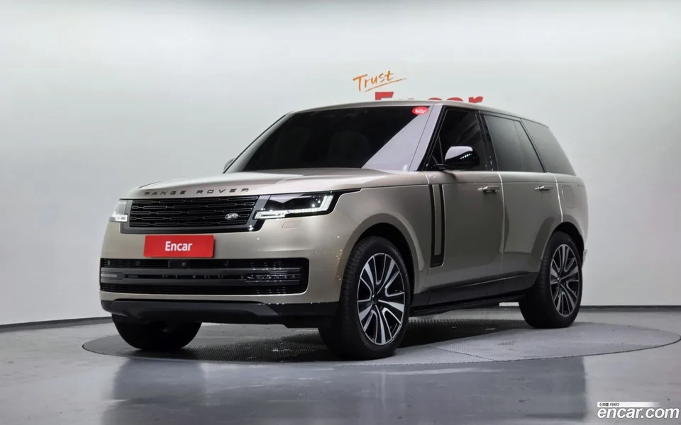Land Rover Range Rover P550E AB 2025 — фото 1, купить с доставкой в Москву