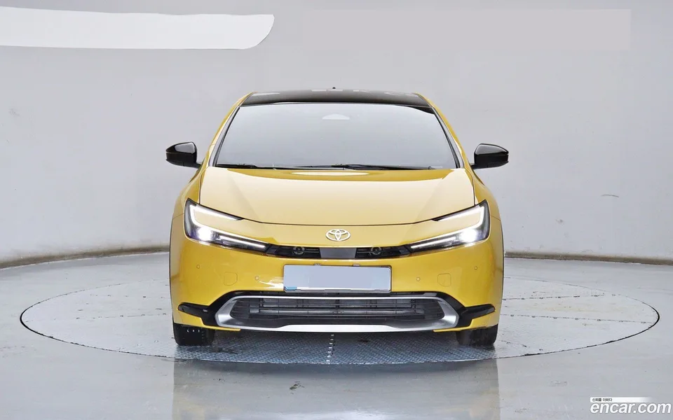 Toyota Prius 2.0 XLE 2024 — миниатюра 2