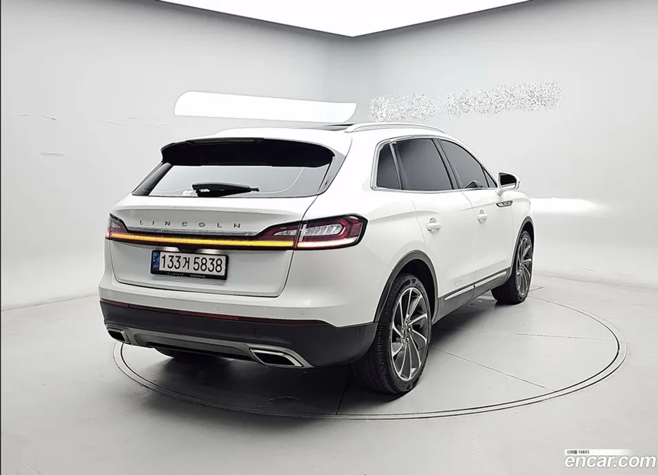 Lincoln 1 2.7 202A AWD 2022 — миниатюра 4