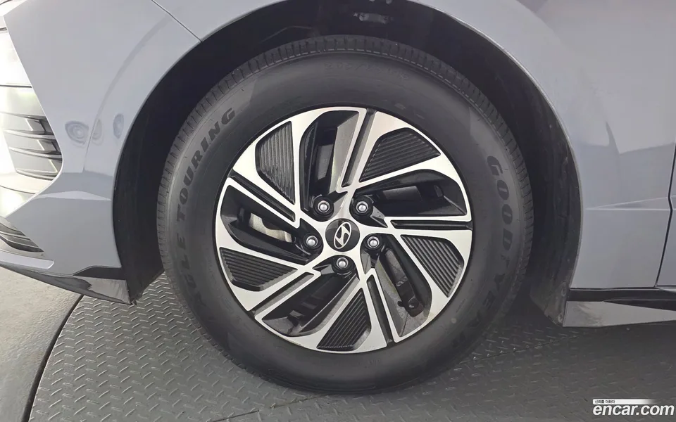 Hyundai Sonata The Edge Hybrid 2024 — миниатюра 5