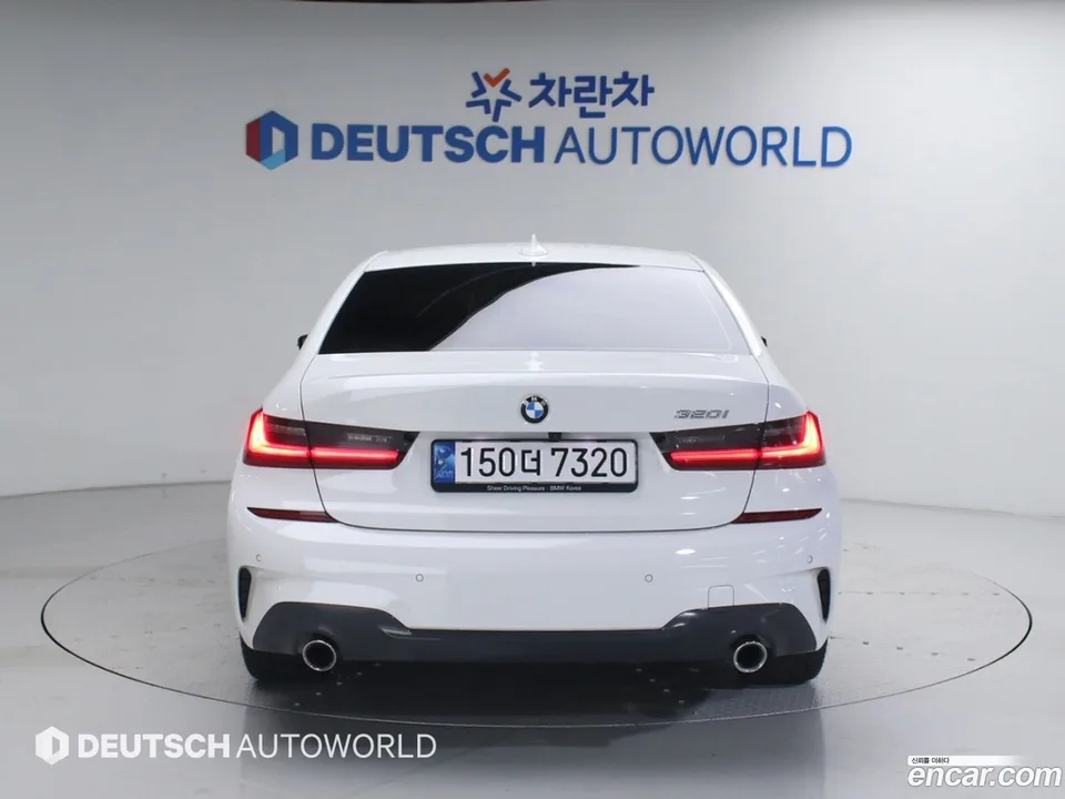 BMW 3 Series 320i 2022 — миниатюра 4
