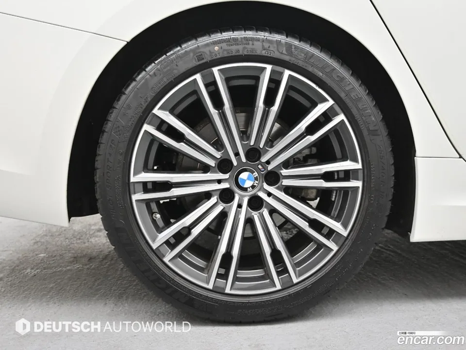BMW 3 Series 320i 2022 — миниатюра 5